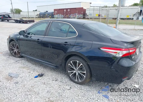2018 Toyota Camry Se z USA, uszkodzony, nr VIN 4T1B11HK6JU604448
